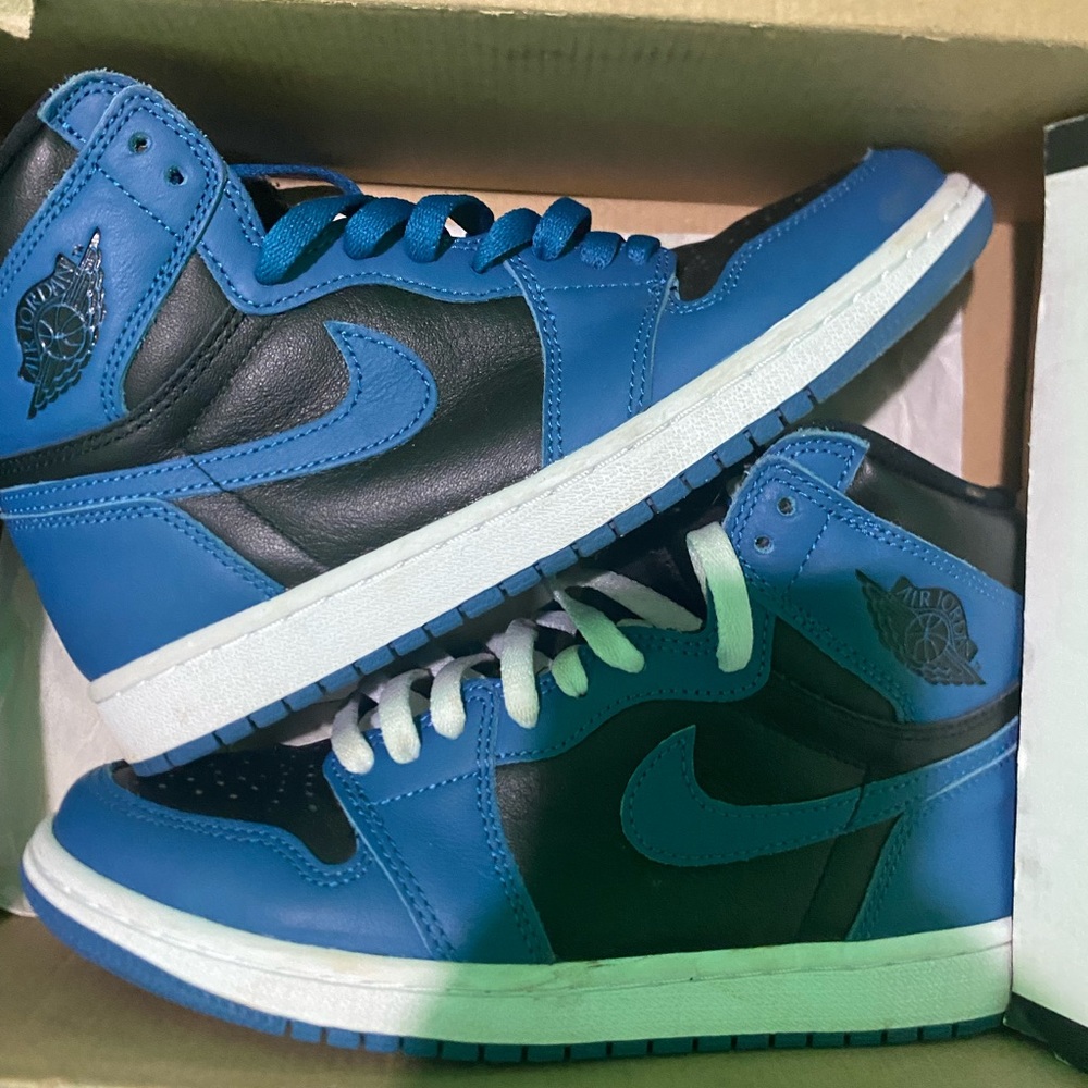 Selling shoes and things to save up and buy a pc